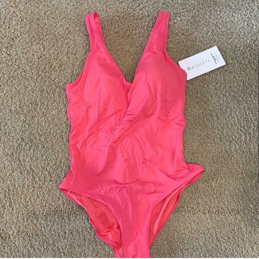NWT Athleta Women’s Coral Pink Hampton One Piece Swimsuit Size M - Picture 3 of 7